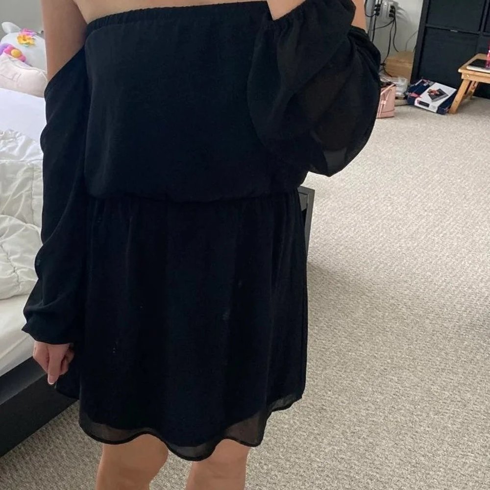 Tobi Little Black dress-mini off the shoulder